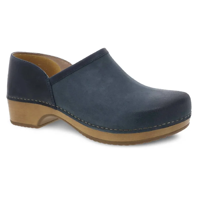 Women's Brenna Clog In Navy